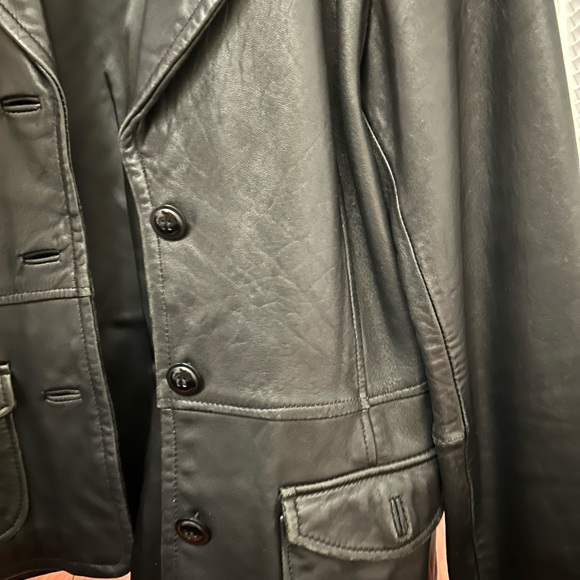 Woman’s Leather Jacket - Picture 4 of 6